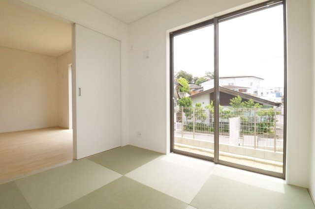 郡山市菜根３丁目　　　１号棟　　　桜小学校、郡山第３中学区の和室