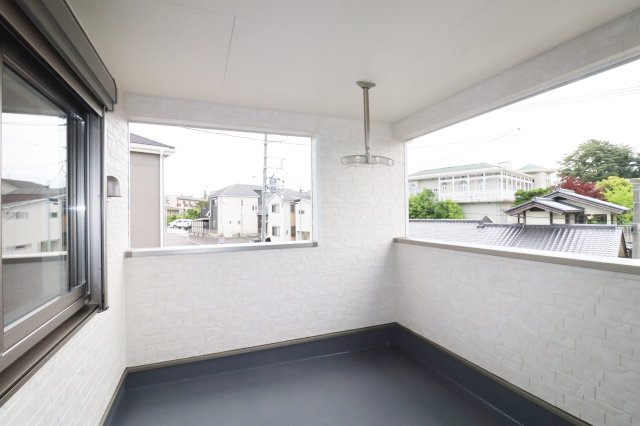 郡山市菜根３丁目　　　１号棟　　　桜小学校、郡山第３中学区のバルコニー
