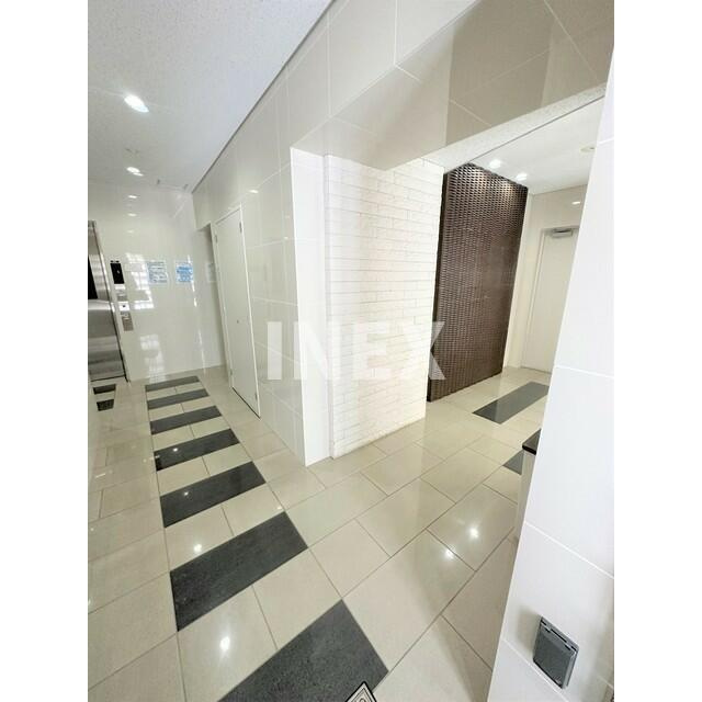横浜市西区花咲町５丁目の賃貸マンションのロビー