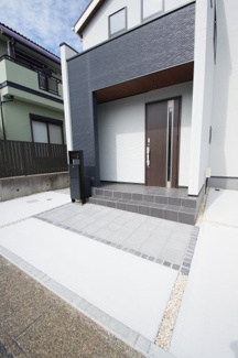 【エントランス】 | 【仲介手数料無料！！】町田市真光寺2丁目　新築戸建て（全4棟）1号棟　5580万円