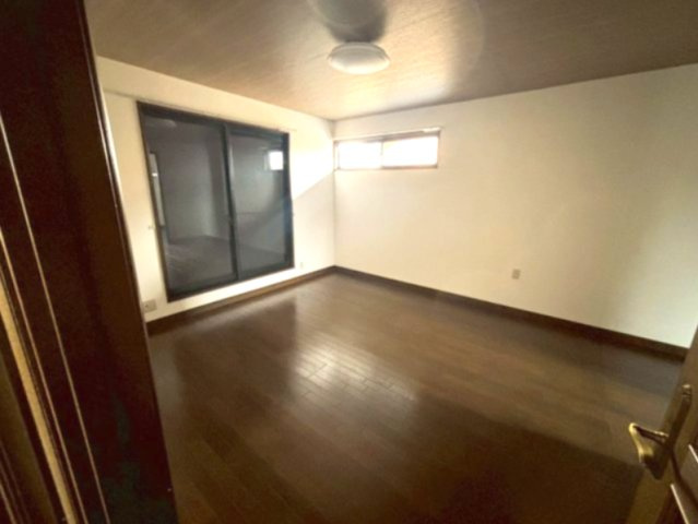 中古一戸建て 川越市かすみ野の洋室|約11帖の洋室