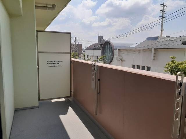 カーロ．アロッジオのバルコニー