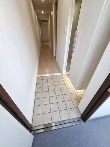 カーロ．アロッジオの玄関