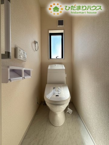 寄居町赤浜　第2　新築一戸建て　リーブルガーデン　01のトイレ
