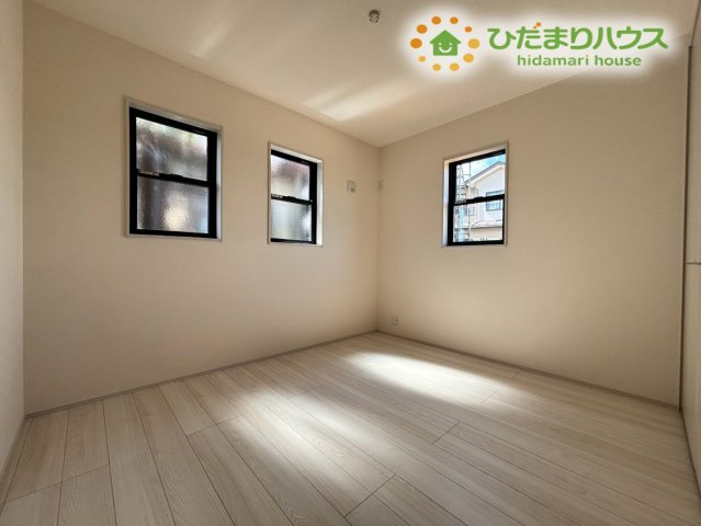 寄居町赤浜　第2　新築一戸建て　リーブルガーデン　01の洋室