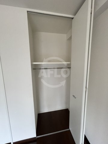 エスライズ四ツ橋の収納|エスライズ四ツ橋　クローゼット