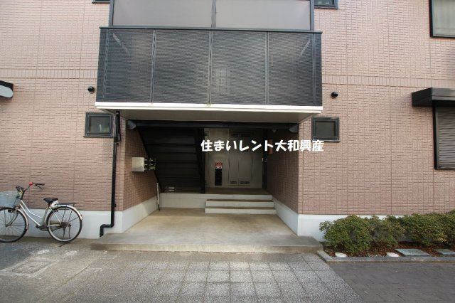 グランドパレスのエントランス