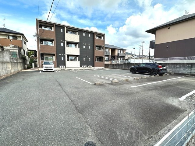 ISYおだかのの駐車場