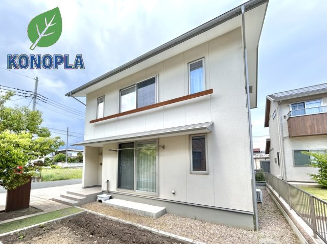 【中古戸建】前橋市稲荷新田町の外観|■外観｜特徴のある個性的な住まいと美しい街並み、そして住みやすい環境を、ぜひ現地でご覧になりませんか。お気軽にお問合せください(^^)  