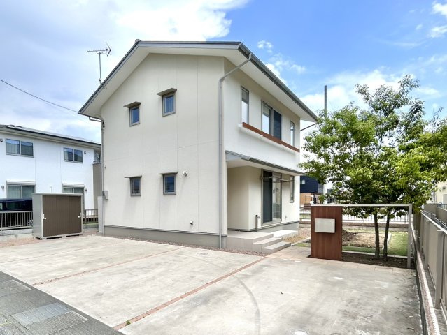 【中古戸建】前橋市稲荷新田町の外観|■外観｜今から見たい！大歓迎です♪お気軽にお問い合わせください♪オウチ探しは木ノ葉プランニング♪