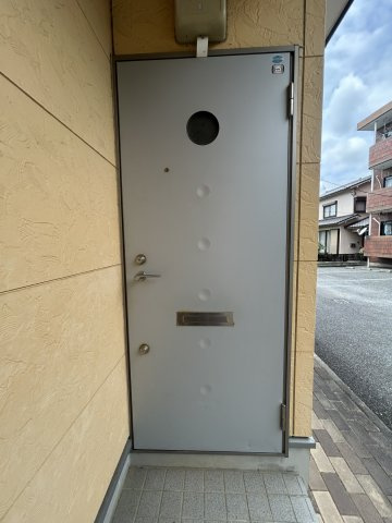 ブルウジュⅡの玄関