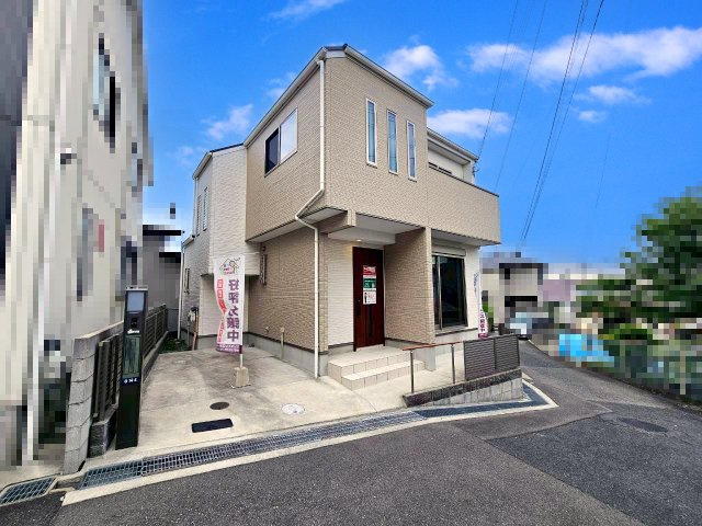 【外観】 | 桜ヶ丘2丁目、中古戸建て | 【現地写真】
・前面道路4ｍ以上♪