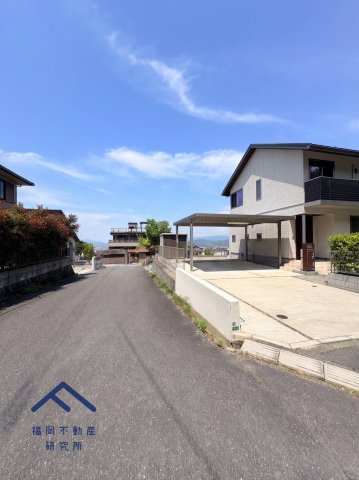 糟屋郡志免町桜丘４丁目　戸建ての前面道路含む現地写真