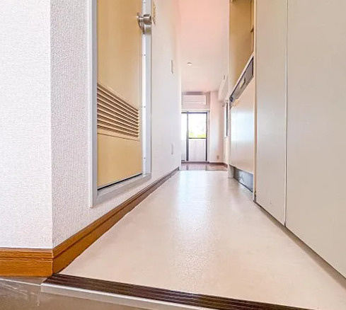 大山エンゼルマンションの玄関
