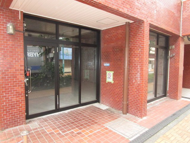 横浜市中区若葉町３丁目の店舗事務所