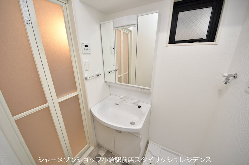 ALISS歯科大前の洗面所