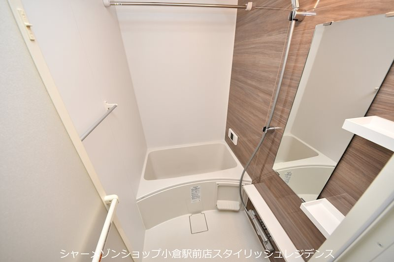 ALISS歯科大前の浴室