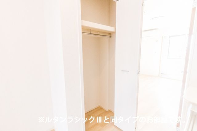 シャリオ　バシェの収納