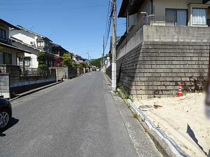 安佐北区口田南9丁目の前面道路含む現地写真