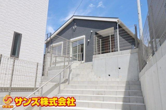 郡山市菜根３丁目　　　２号棟　　　桜小学校、郡山第３中学区の外観|南東側から見た外観