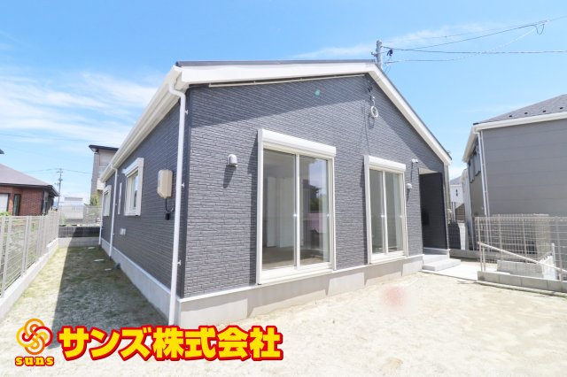 郡山市菜根３丁目　　　２号棟　　　桜小学校、郡山第３中学区の外観|南西側から見た外観