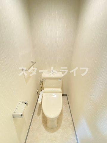 大阪市淀川区東三国２丁目の賃貸マンションのトイレ