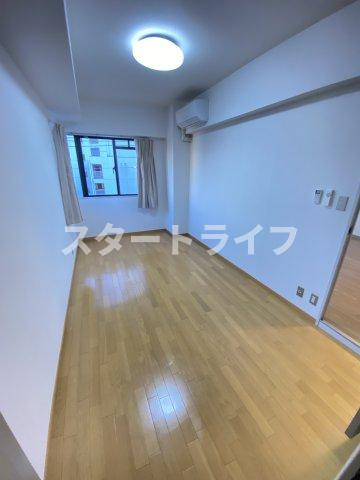大阪市淀川区東三国２丁目の賃貸マンションの寝室