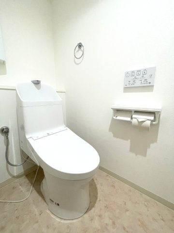 ファミールタワープラザ岡山イーストタワーのトイレ|トイレも交換しました。