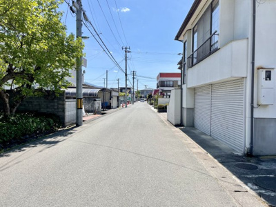 【前面道路含む現地写真】 | 【リフォーム済み中古住宅】山形市新開三丁目