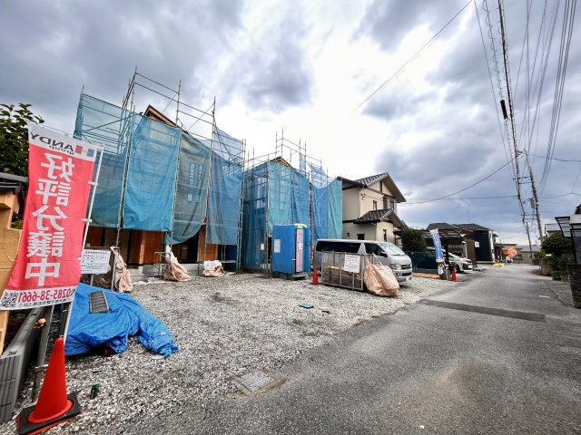 【GRAFARE 】　宇都宮市五代　全2邸の前面道路含む現地写真|〇分譲地〇
７月誕生予定の全2邸の分譲地♪物件の事なら現地販売担当会社のハンディホームにお気軽にお問合せください！現地に熟知した担当者がご案内いたします！
※2026年7月撮影