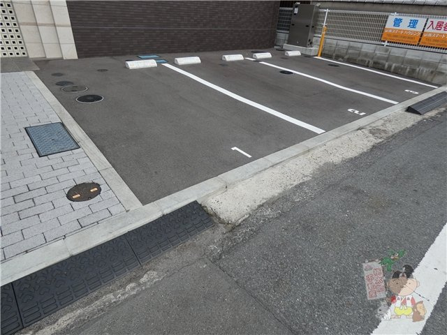 ピアスマート大供の駐車場