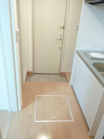 ルクール登戸の玄関