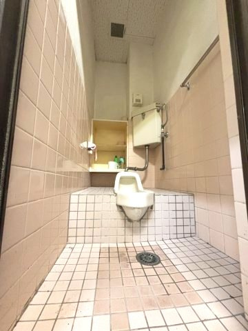名港ビルのトイレ|清潔感のあるトイレです
