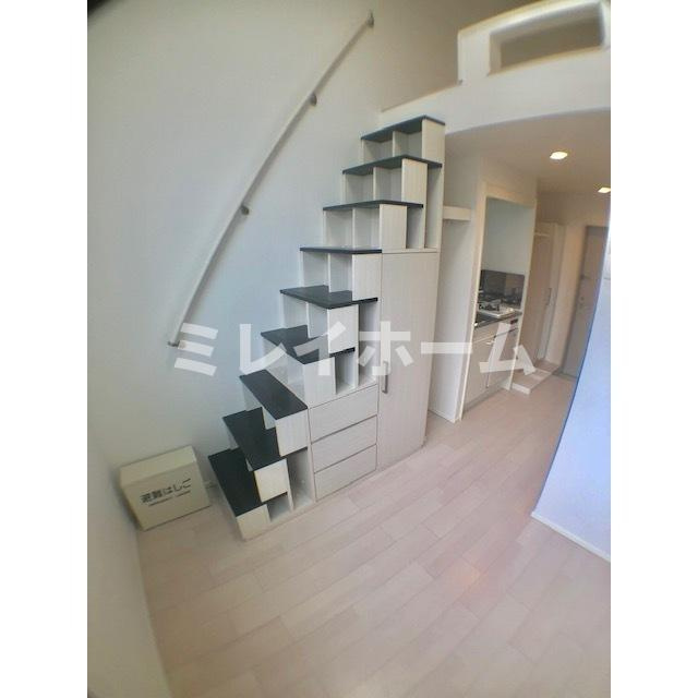 YRoom