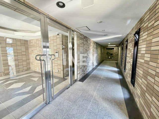 横浜市南区南太田４丁目の賃貸マンションのロビー