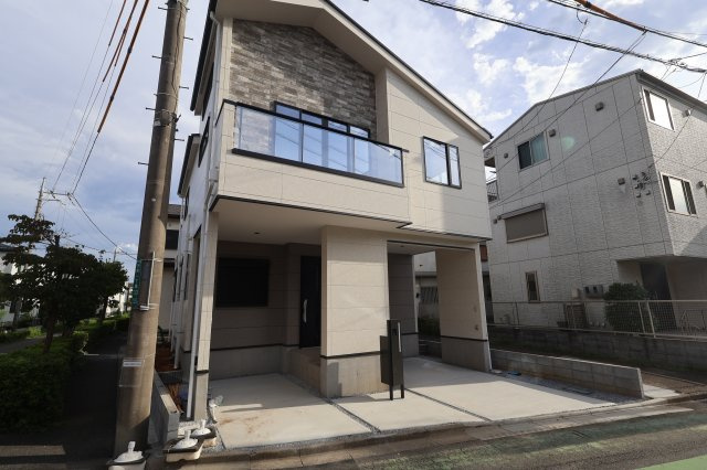 《仲介手数料無料》浦和区元町１丁目33-9新築一戸建てケイアイグレイスの外観|撮影日 2026年8月28日 16:00 晴れ