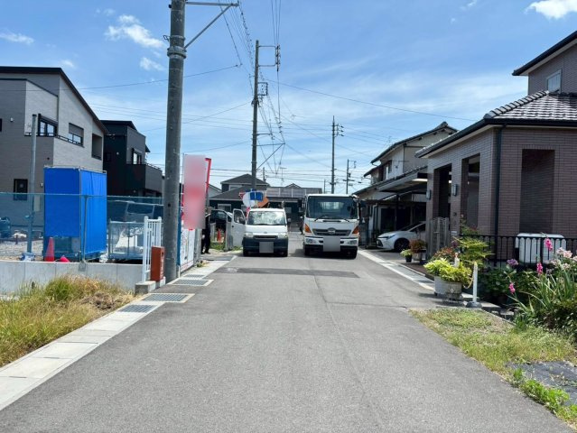 タマタウン　岐阜市中西郷（西郷小）　全３区画分譲の前面道路含む現地写真|「現地（2026年6月18日）撮影」　　
■前面道路　
■ヤマダ不動産　株式会社リライフ