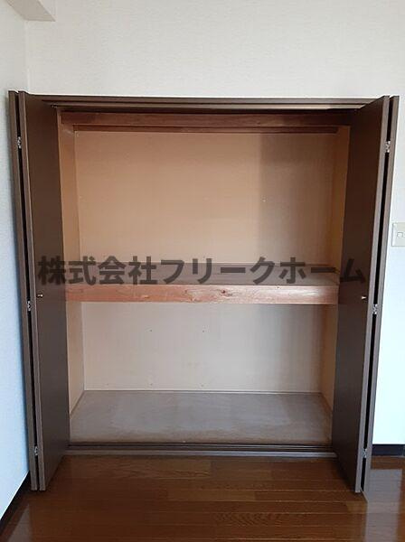 三鷹市井の頭１丁目の賃貸マンションの収納