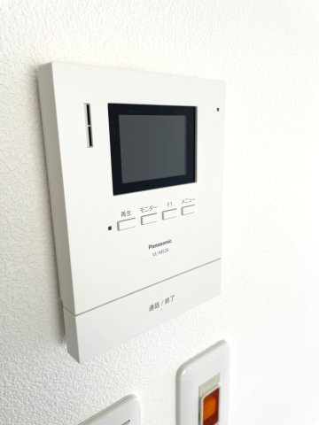 厚生町マンションの防犯設備|モニター付きインターフォンです。