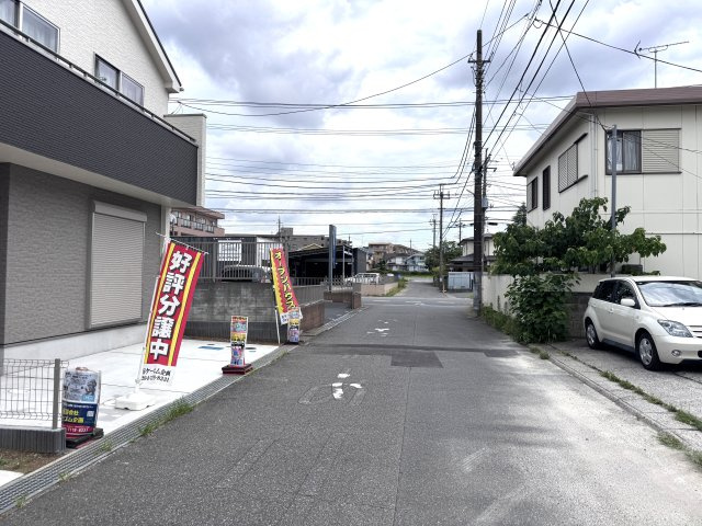 流山市加5丁目新築戸建【流山北小学校:7分】の前面道路含む現地写真|南側前面道路