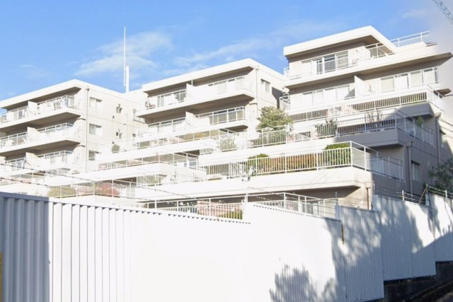 万翠園3号棟の外観