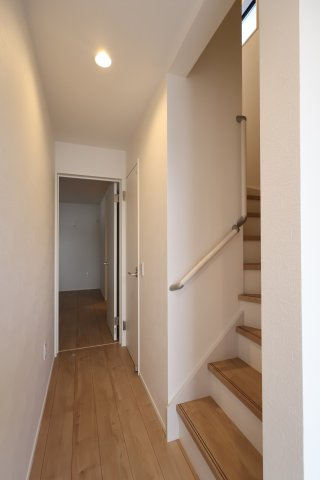 《仲介手数料無料》浦和区元町１丁目26-13新築一戸建てケイアイグレイスの内装