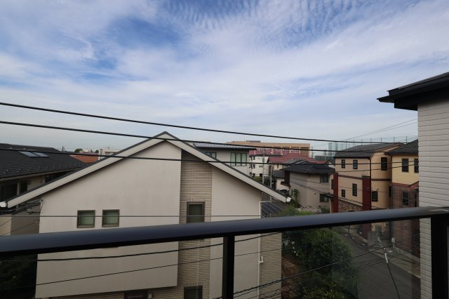 《仲介手数料無料》浦和区元町１丁目26-13新築一戸建てケイアイグレイスの展望