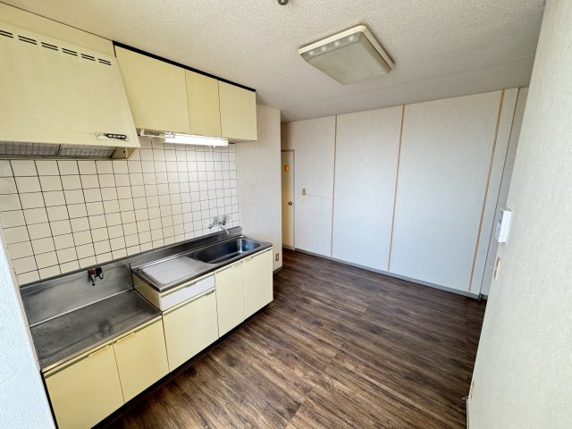 カーサグレイスの洋室