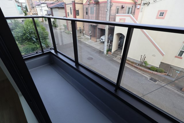 《仲介手数料無料》浦和区元町１丁目26-13新築一戸建てケイアイグレイスのバルコニー