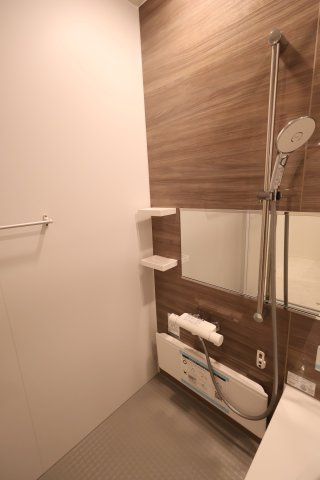 《仲介手数料無料》浦和区元町１丁目26-13新築一戸建てケイアイグレイスの浴室