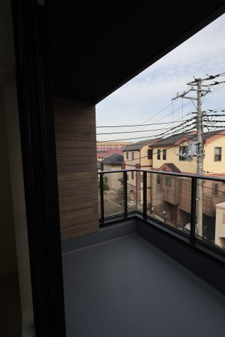 《仲介手数料無料》浦和区元町１丁目26-13新築一戸建てケイアイグレイスのバルコニー
