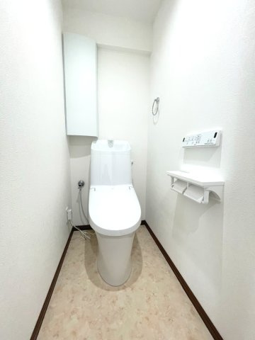ノーブルコート中庄のトイレ|トイレも交換済みで、清潔感のある空間です。