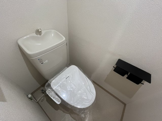 インプルーブ三宮イーストのトイレ|同物件別部屋写真
