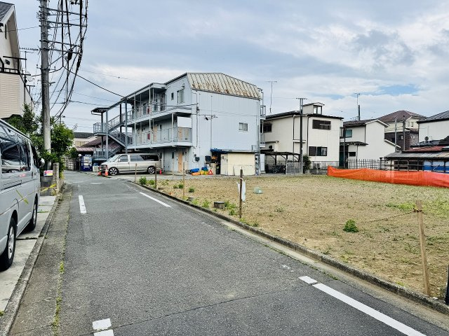 八王子市　暁町　新築一戸建て　０１期の前面道路含む現地写真|～北側4ｍ道路に面しています～